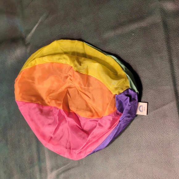 Sarah's Silka Balloon Cover - Picture 1 of 2